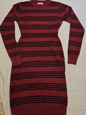 Striped Long-Sleeve Knit Dress - Bordeaux/Black
